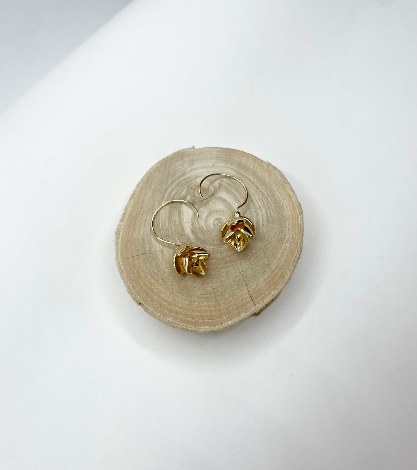 BOUCLE D’OREILLE FLEUR