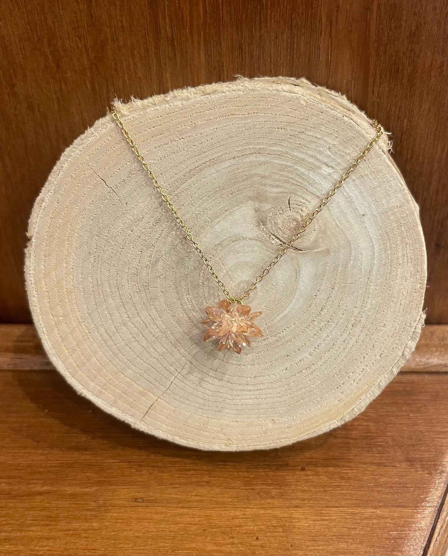 COLLIER ELENA