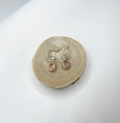 BOUCLE D’OREILLE ROSE