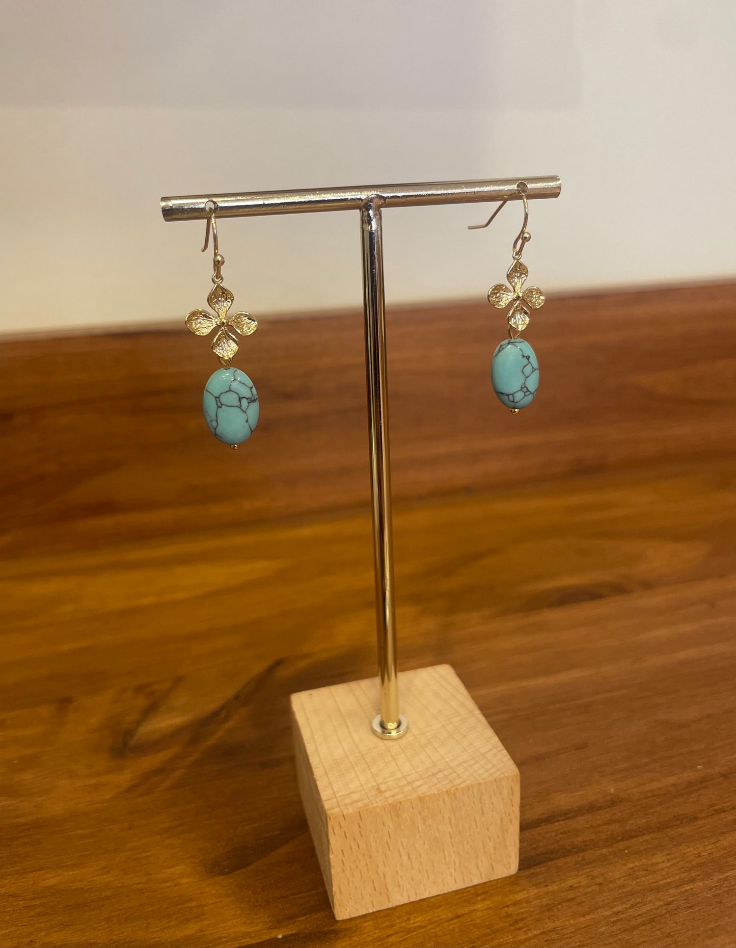 BOUCLE D’OREILLE PIERRE