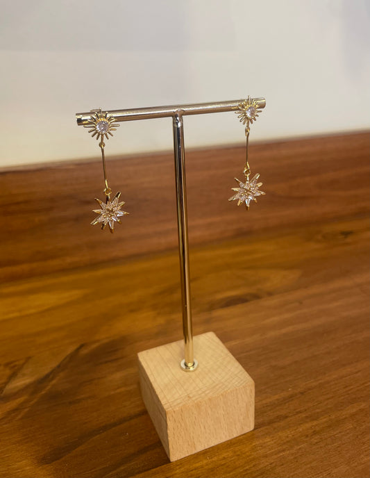 BOUCLE D’OREILLE ÉTOILÉE