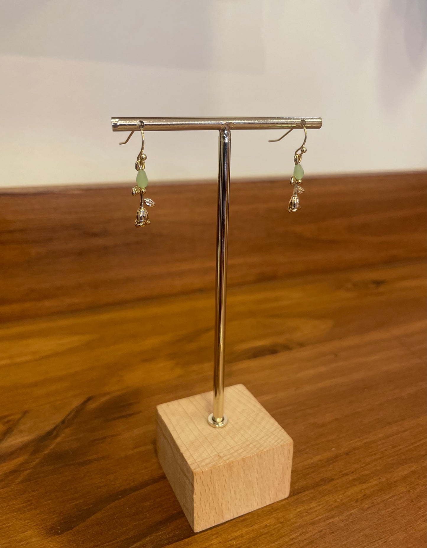 BOUCLE D’OREILLE ROSE