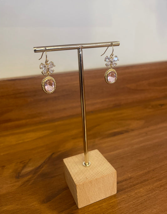 BOUCLE D’OREILLE ROSE