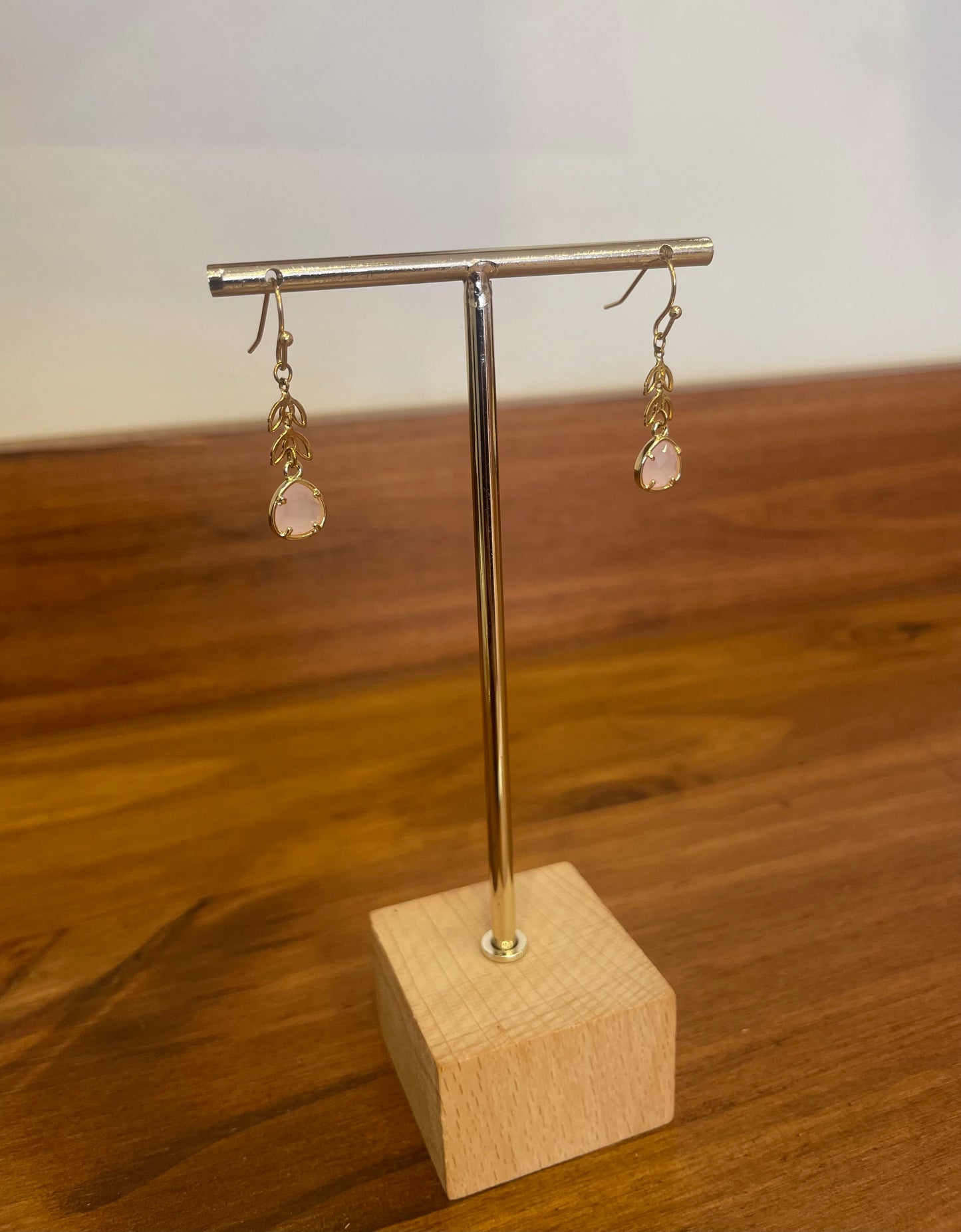 BOUCLE D’OREILLE ROSE