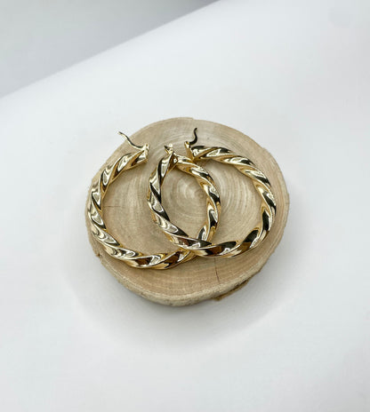 BOUCLE D’OREILLE TORSADE